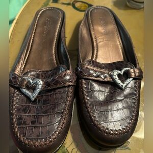 Brighton “Motif” mule style loafers. Size 9M